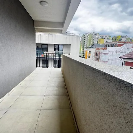 Apartman Large Coresi Apartment, *