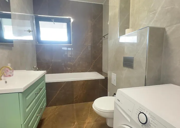 Large Coresi Apartment, Apartamento Braşov