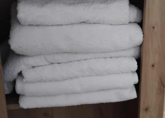 Large Coresi Apartment, * Braşov