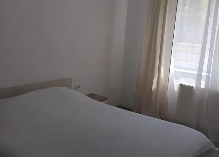 Large Coresi Apartment, Braşov